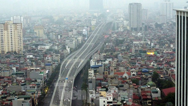 Trong tháng 12 năm 2022 vừa qua, để phục vụ thông xe, nhà đầu tư dự án cùng các đơn vị có liên quan đã có phương án tổ chức, phân luồng giao thông trình Sở Giao thông Vận tải Hà Nội xem xét phê duyệt.
