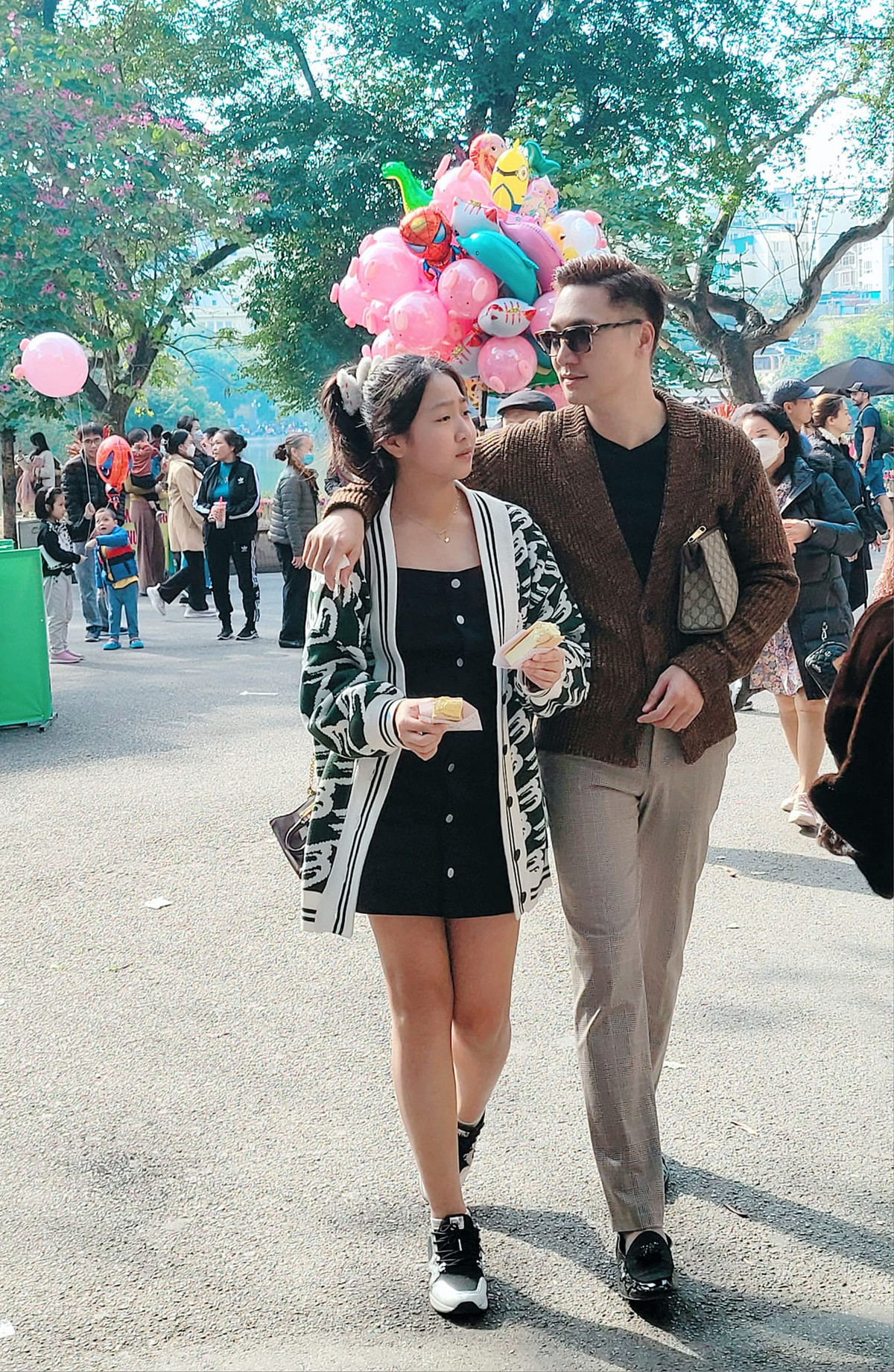 Mạnh Trường khoe con gái ra dáng thiếu nữ.