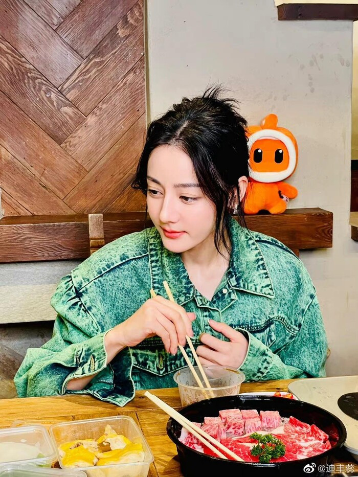 Dich Le Nhiet Ba len tieng ve nghi van mang thai-Hinh-3