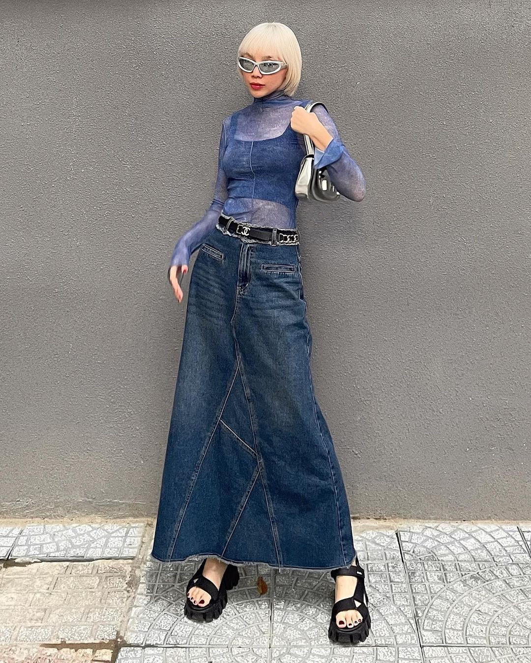 Chi Trung du xuan cung ban gai, Thieu Bao Trang quyen ru-Hinh-10