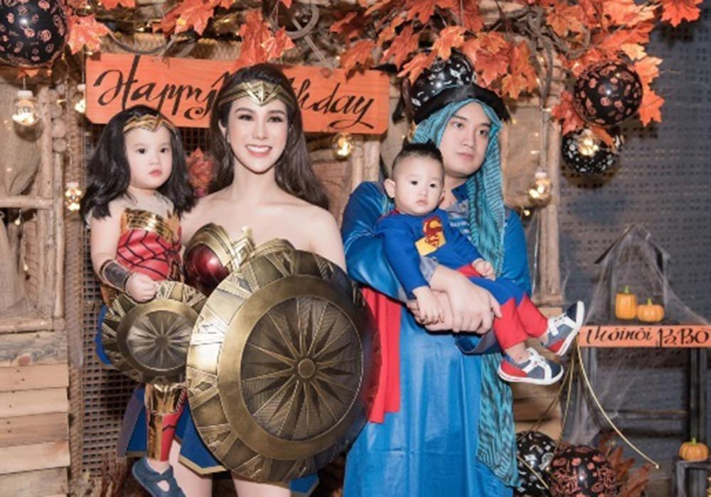 Diep Lam Anh va chong cu cung gianh quyen nuoi 2 con, toa hoan xu-Hinh-2