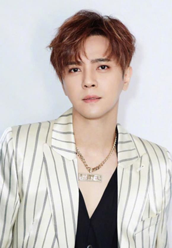 Mot sao nam len tieng ve thong tin muon theo duoi Chi Pu-Hinh-4