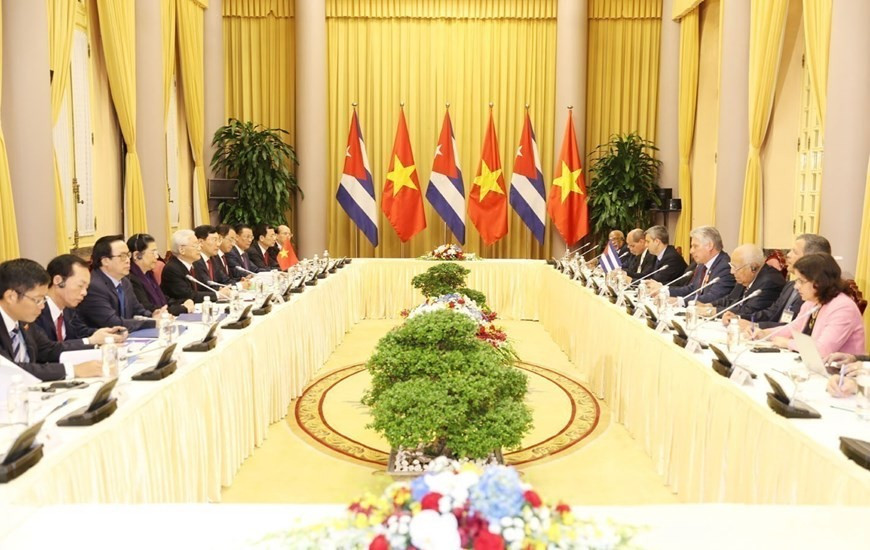 Tổng Bí thư, Chủ tịch nước Nguyễn Phú Trọng hội đàm với ông Miguel Mario Díaz-Canel Bermúdez, Chủ tịch Hội đồng Nhà nước và Hội đồng Bộ trưởng Cuba thăm hữu nghị chính thức Việt Nam từ ngày 8-10/11/2018. (Ảnh: Trí Dũng/TTXVN).