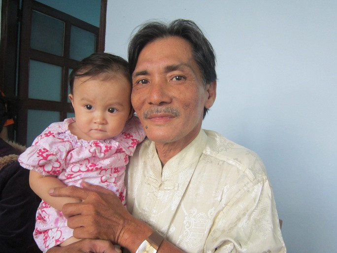 Thương Tín bức xúc vì không được nhận tiền khán giả tặng - Hình 4 Thuong Tin buc xuc vi khong duoc nhan tien khan gia tang-Hinh-4