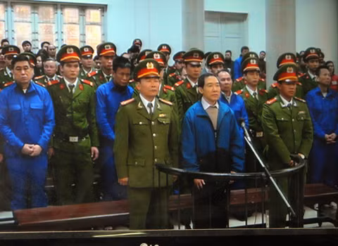 Các bị cáo trước tòa