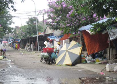 Một góc chợ của phường Phúc Xá, nơi chỉ cách đây vài năm là tụ điểm nhức nhối về ma túy.