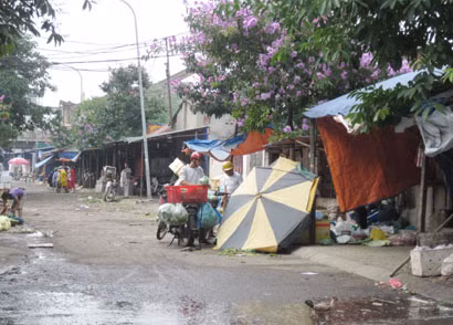 Một góc chợ của phường Phúc Xá, nơi chỉ cách đây vài năm là tụ điểm nhức nhối về ma túy.