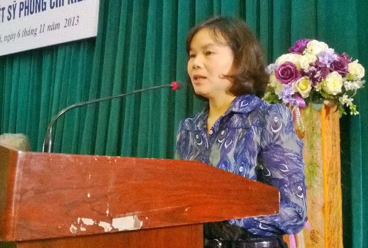 Chia sẻ về áp lực trước dư luận sau khi VTV tung clip hoài nghi về khả năng của các nhà ngoại cảm, bà Phan Thị Bích Hằng có lúc đã khóc nức.