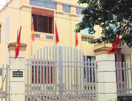 Trụ sở TAND huyện Nam Đàn.