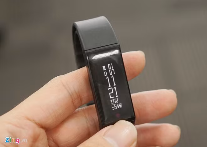 Khó khăn duy nhất của người dùng là cần làm quen với cách hiển thị trên màn hình dọc.