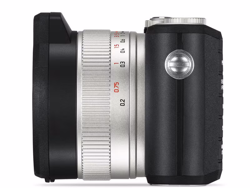 Màn hình này cũng có lớp kính bảo vệ nhằm chống vỡ khi va đập.