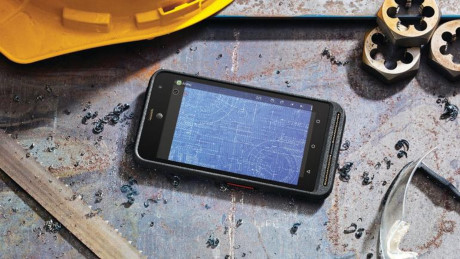  Đây là mẫu smartphone có thể chống được shock, bụi, chịu được các điều kiện khí hậu khắc nghiệt như cực nóng và cực lạnh... 