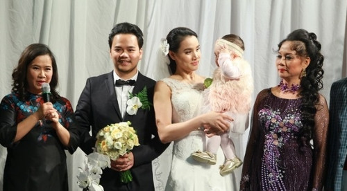 Vẻ đẹp quyền lực của mẹ chồng diễn viên Trang Nhung ảnh 3