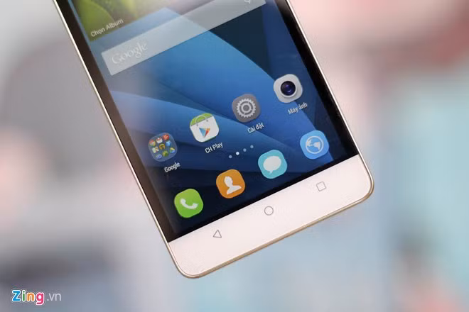 Huawei G Play Mini chạy hệ điều hành Android 4.4, dùng vi xử lý Hi620, tốc độ 1,2 GHz,RAM 2 GB, bộ nhớ trong 8 GB. Trải nghiệm thực tế cho thấy, máy đáp ứng đủ nhu cầu cơ bản của người dùng.