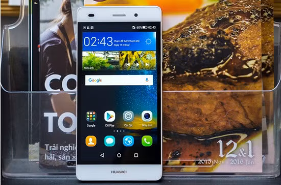  Điện thoại. Với sự phát triển mạnh mẽ của công nghệ và nhiều tính năng ngày càng được nâng cao, chiếc smartphone giờ đây đang dần thay thế nhiều thiết bị điện tử khác để đáp ứng nhu cầu đa dạng của người dùng, smartphone có thể thay thế chiếc máy ảnh để giúp bạn ghi lại những khoảnh khắc đáng nhớ bên cạnh gia đình và người thân trong dịp Tết, hay đáp ứng các nhu cầu về giải trí như nghe nhạc, chơi game và lướt web trong những chuyến du lịch xa cuối năm.