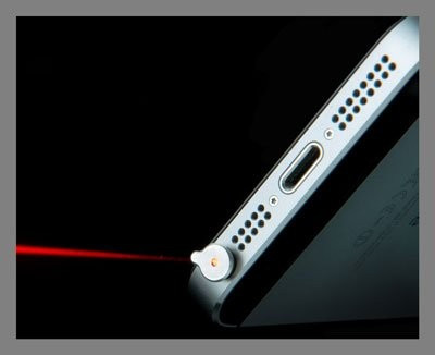  Con trỏ laser iPin Laser Presenter (53 USD) 53 USD là mức khá đắt để bỏ ra mua một con trỏ laser. Tuy nhiên, nếu bạn thường xuyên phải thuyết trình, đây là khoản đầu tư đáng giá. Các ứng dụng đi kèm của nó còn cho phép bạn kiểm soát các slide PowerPoint ngay trên điện thoại. Sản phẩm này được gắn thẳng vào cổng cắm tai nghe của iPhone, vì thế nó không cần sử dụng pin.