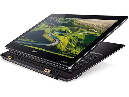 Bề mặt màn hình được bảo vệ bằng kính cường lực Corning Gorilla Glass 4. Độ dày của nó là 7,85mm, nặng 800g.