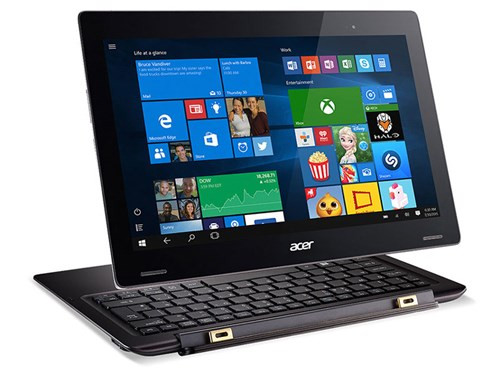 Là một chiếc máy tính bảng lai laptop, Acer Switch 12 S có thể kết nối với bàn phím rời.