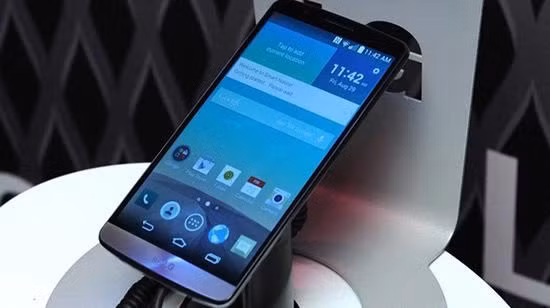 Diem mat nhung dien thoai noi bat nhat cua LG-Hinh-3