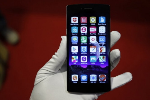 Quá sốc: Điện thoại Bphone 'khẽ rơi đã nát vụn như tấm' Qua soc: Dien thoai Bphone 'khe roi da nat vun nhu tam'