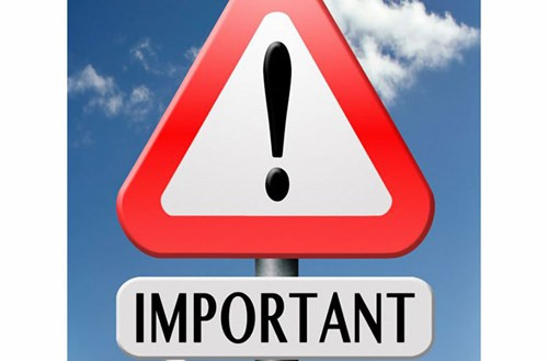 Tiêu đề cho thấy mức độ quan trọng của vấn đề. Hằng ngày, những người bận rộn nhận rất nhiều email, và họ thường dành thời gian cho những email nào họ nghĩ là quan trọng nhất khi lướt qua tiêu đề các email mà họ nhận. Do vậy, nếu muốn chắc chắn nhận email hồi đáp từ những người này, hãy cân nhắc kỹ khi đặt tiêu đề email để họ thấy đó là vấn đề thực sự quan trọng.