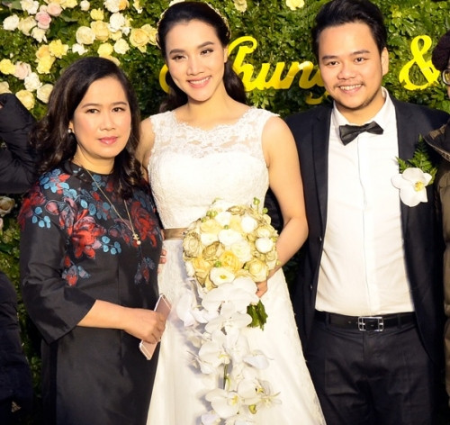 Vẻ đẹp quyền lực của mẹ chồng diễn viên Trang Nhung ảnh 1