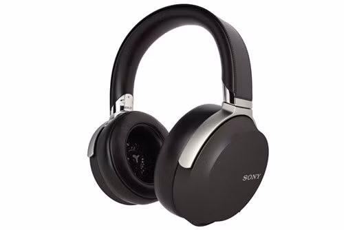  Sony: Tai nghe MDR-Z7. Tai nghe hàng đầu tái tạo âm thanh tinh tế với dải tần cao lên đến 100kHz – chính là sản phẩm tiên phong trong công nghệ tai nghe. Với driver HD 70mm bao gồm các màng chắn Polyme tinh thể lỏng và thiết kế hoàn toàn bằng kim loại, bạn sẽ được tận hưởng âm thanh chất lượng cao và rõ nét tuyệt vời và vô cùng tinh tế. Giá: 15,9 triệu đồng