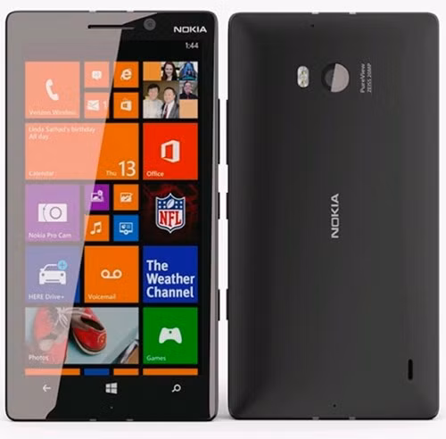 Màn hình AMOLED của máy có kích thước 5-inch độ phân giải full HD (1080 x 1920 pixels). Công nghệ hiển thị ClearBlack được đánh giá rất cao khi cho ra màu sắc rõ ràng, sắc nét, độ tươi sáng cao. Ngoài ra sản phẩm có góc nhìn màn hình rộng, hầu như là không hạn chế góc nhìn nào, các chi tiết, màu sắc không hề bị thay đổi dù bạn có nhìn từ phía nào đi chăng nữa, một điểm khá ấn tượng trên chiếc màn hình 5-inch này.