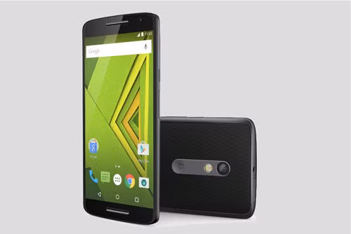  4. Motorola Moto X Play (8,19 triệu đồng). Dung lượng pin: 3.630 mAh, công nghệ sạc nhanh Quick Charge 2.0, sạc đầy 60% trong 30 phút.