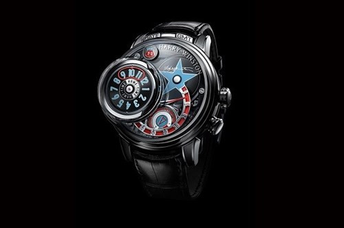  6. Harry Winston Opus 14 - Giá: 430.000 USD. Được ra mắt tại Đức vào cuối tháng 10 năm 2015, mẫu đồng hồ Harry Winston Opus 14 với nghệ thuật cơ khí đỉnh cao và sáng tạo độc đáo để đem lại khả năng trình diễn ngoạn mục bởi các chuyển động động là kết quả của sự hợp tác toàn diện giữa hai bậc thầy đồng hồ độc lập là Franck Orny và Johnny Giradin. Chỉ có đúng 140 chiếc đồng hồ Harry Winston Opus 14 được sản xuất và lắp ráp với vàng trắng và sapphire trên mặt. Mỗi chiếc trị giá 430.000 USD. 