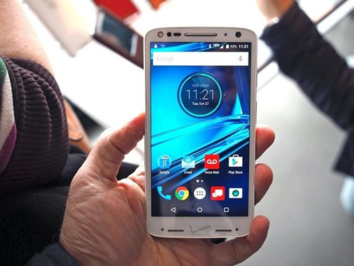  Motorola Droid Turbo 2 / Moto X Force Phát hành tại Mỹ với tên gọi Droid Turbo 2 và trên thị trường thế giới là X Force Moto. Dòng smartphone cao cấp nhất của Motorola sở hữu màn hình chống vỡ sử dụng công nghệ có tên ShatterShield. 