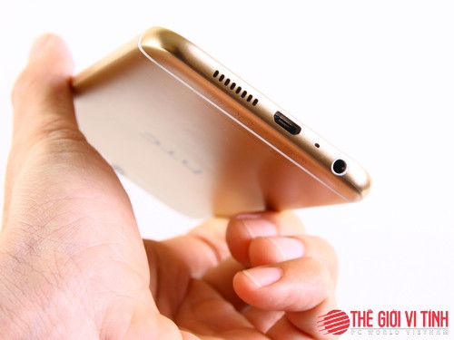 Về ngoại hình, HTC One A9 trông khá thanh mảnh và hiện đại với thiết kế màn hình vát cong 2.5d, cạnh máy bo cong dạng chữ “C” và mặt lưng phay xước nhẹ hứa hẹn mang lại cảm giác thoải mái hơn khi sử dụng một tay.