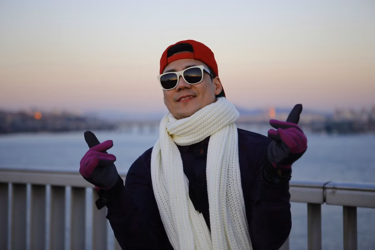 Khanh Phuong 'Chiec khan gio am': Nha 200 ty song doc than tuoi 41-Hinh-13