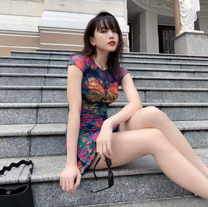 Dan mang bong reo goi Thieu Bao Tram khi 'Lisa Viet Nam' bi to song ao-Hinh-3