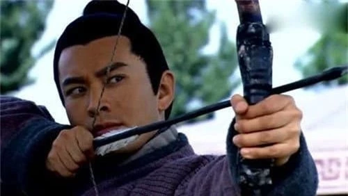 Thực hư người xưa có thể kéo cây cung nặng 200 cân - Hình 3 Thuc hu nguoi xua co the keo cay cung nang 200 can-Hinh-3