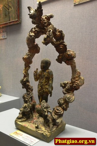 Tượng Phật Thích ca, bằng đồng sơn, thời Nguyễn, thế kỷ XIX.