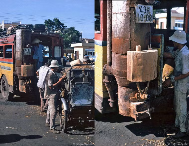 Xe khách chạy bằng củi vẫn còn được sử dụng ở Đà Nẵng.