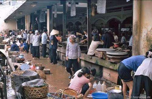 Có thể cảm nhận đủ loại màu sắc, âm thanh, mùi vị khi ghé thăm chợ Bến Thành.