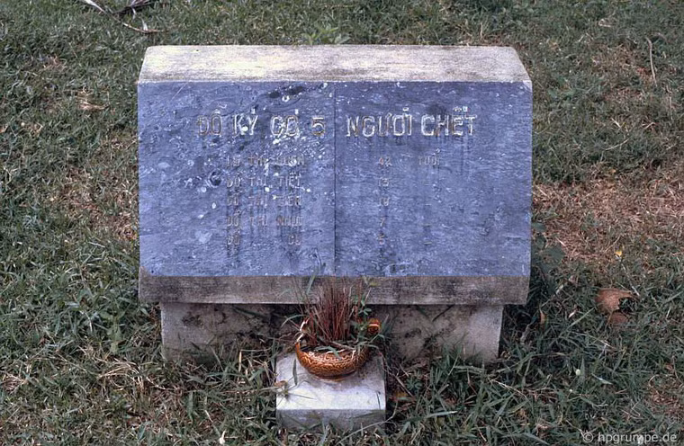 Gia đình này có 5 người chết, gồm người mẹ và 4 đứa con mới 5, 7, 10 và 13 tuổi.