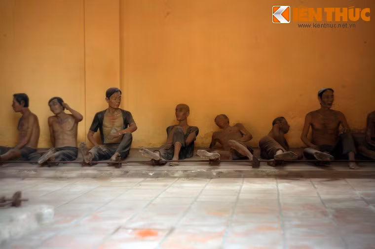 Từ Khám đường, nhiều tấm gương đấu tranh kiên cường đã được ghi nhận, như đồng chí Quản Trọng Hoàng Bí thư Tỉnh Ủy Cần Thơ bị bắt giam cuối năm 1939, dù bị tra tấn cực hình đã tìm cách vượt ngục, tiếp tục hoạt động gây dựng cơ sở Đảng và phong trào cách mạng ở Cần Thơ.