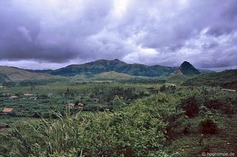 Cách thời điểm bức ảnh được chụp chưa đến 20 năm, khu vực này vẫn còn là một tuyến lửa ác liệt hàng đầu thế giới.