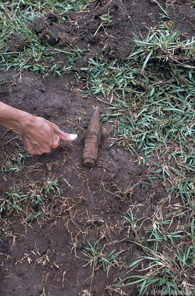 "Kho báu" ở nơi đây chủ yếu là các loại bom đạn cỡ lớn còn sót lại từ thời chiến tranh.