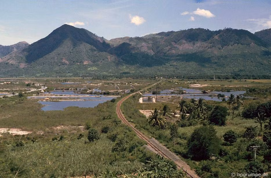 Tuyến đường sắt Bắc - Nam trên địa phận Phú Yên.