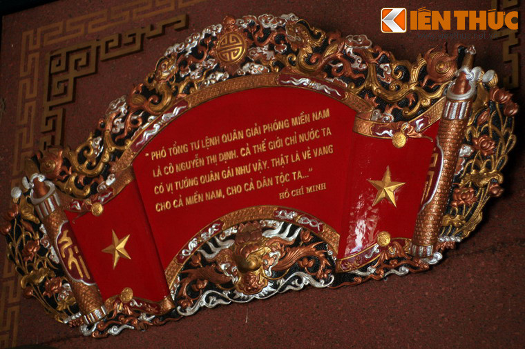 Tham gia cách mạng lúc mới 16 tuổi, tên tuổi của Cô Ba Định gắn liền với huyền thoại “Đường Hồ Chí Minh trên biển” và phong trào Đồng Khởi ở Bến Tre năm 1960. Bà cũng là người lãnh đạo “Đội quân tóc dài” lập nên nhiều chiến công to lớn trong công cuộc kháng chiến chống Mỹ cứu nước.