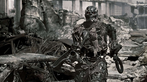 Có những lo ngại việc phát triển trí thông minh cho robot có thể xảy ra viễn cảnh như bộ phim Terminator.