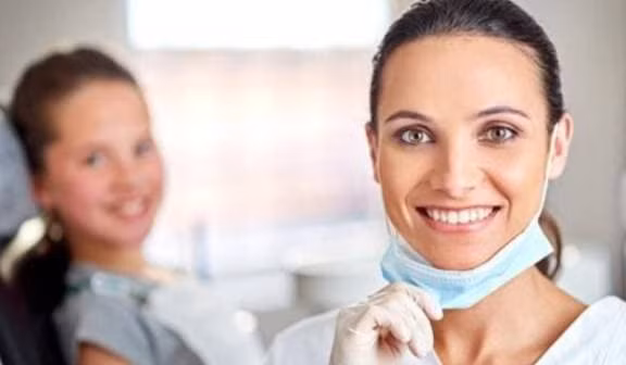 Loat thoi quen khien tre bi sau rang, cha me nen chu y som-Hinh-3