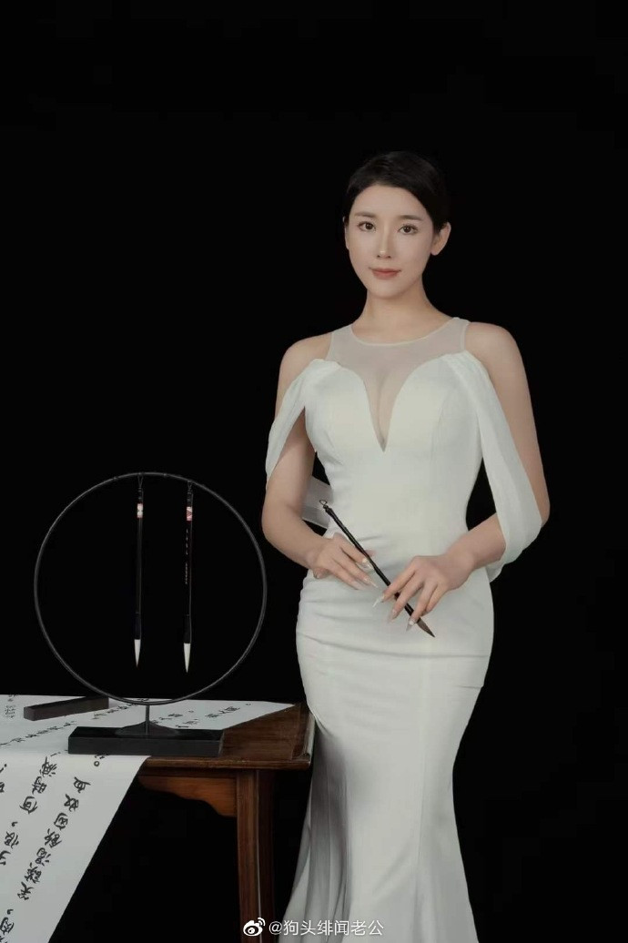 Cùng với việc tập luyện, Liu Tai Yang còn chú ý đến chế độ ăn uống. Cô uống nhiều nước, ăn thêm hoa quả, rau xanh. Đặc biệt, người đẹp bổ sung protein trong thực đơn. Đây là chất cần thiết để giúp cơ thể phục hồi, tái tạo cơ bắp.