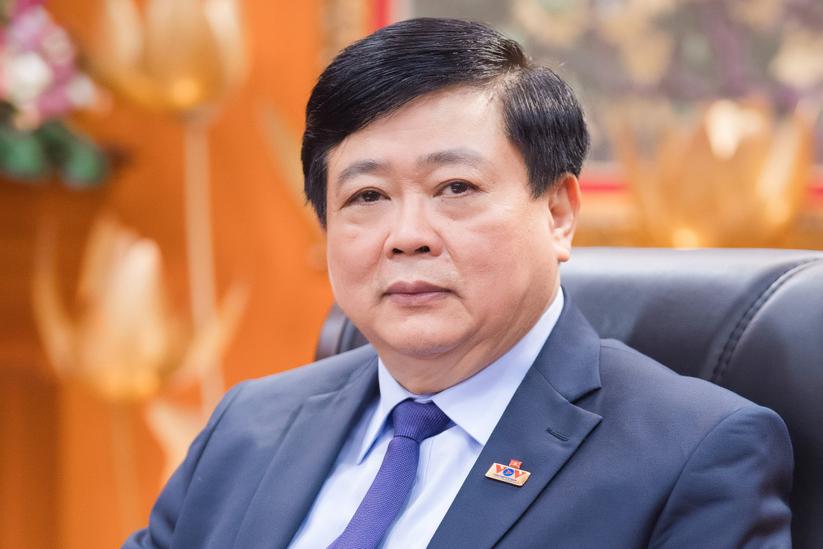 Nguyên Tổng Giám đốc Đài Tiếng nói Việt Nam Nguyễn Thế Kỷ vinh dự được nhận Huân chương Độc lập hạng Ba do Chủ tịch nước trao tặng và quyết định nghỉ hưu.