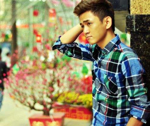 Ca hát và Wushu là hai niềm đam mê lớn nhất của Thanh Tùng. Chàng hotboy từng tâm sự, nếu thành công ở Vietnam Idol, anh sẽ cố gắng để đưa hai niềm đam mê của mình luôn song hành với nhau.