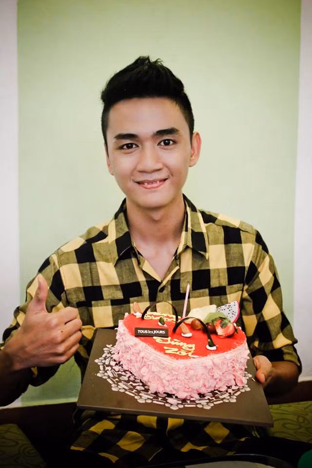 Với Wushu, Thanh Tùng luôn cố gắng để gặt hái những thành công, nỗ lực hết mình để đem về những tấm huy chương trong và ngoài nước, tự hào khi giành chiến thắng ở đấu trường quốc tế. Còn với nghiệp ca hát, Thanh Tùng khát khao được thể hiện mình trên những sân khấu lớn thực sự chuyên nghiệp, cố gắng tập luyện để không phụ lòng những người luôn cổ vũ, mong mỏi mình thành công.